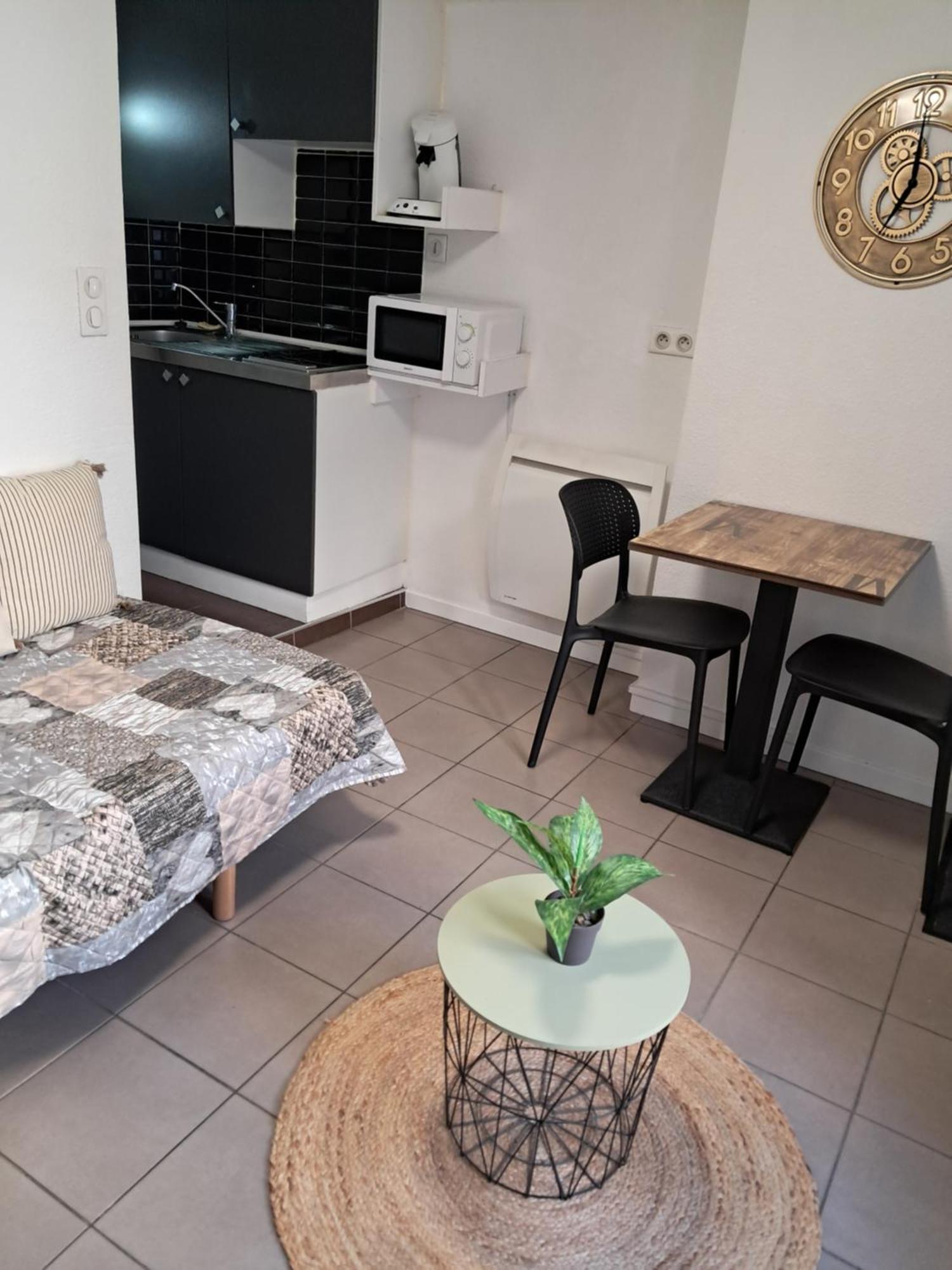 Appartement 1 Personne Dans Le Centre Historique *